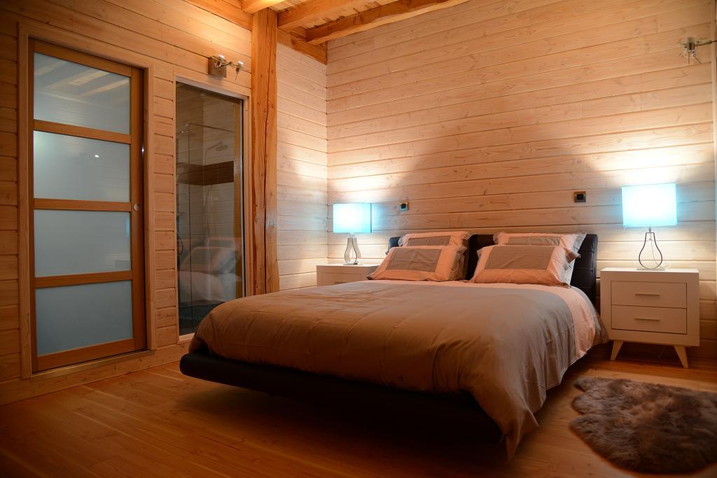 Domaine Du Mont Monnet - Chambre D'Hotes & Gite Longes Exterior foto